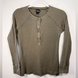 Patagonia Women Green Organic Waffle Knit Thermal Henley Long SleeveTop Size XS